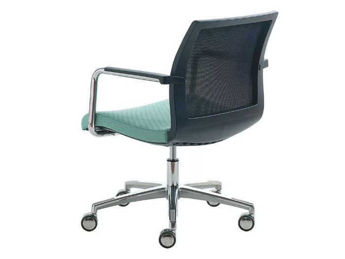 karma-task-chair-kastel-407874-rele2323934.jpg