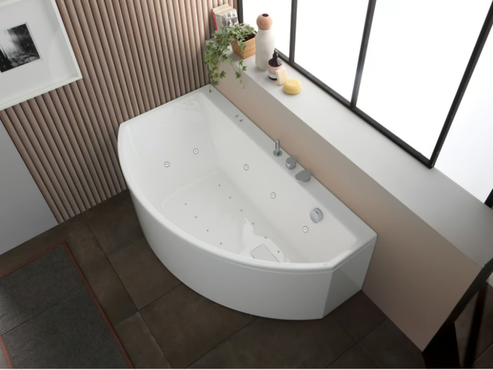 slim-edge-corner-bathtub-sfa-italia-562938-rel4b0ed1f8.jpg