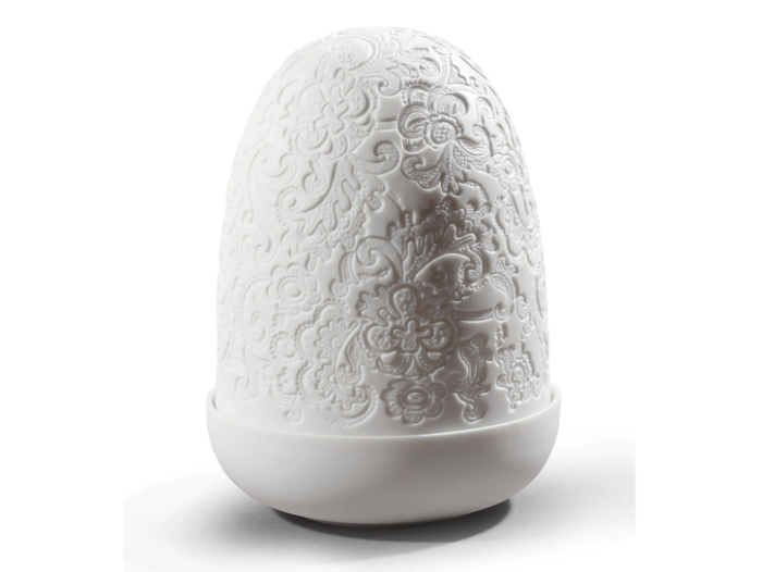 LACE DOME - LED rechargeable porcelain table lamp _ Lladró