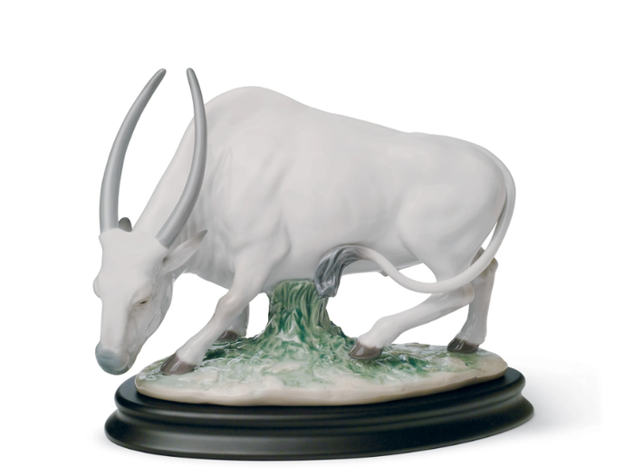 THE OX - Porcelain decorative object _ Lladró