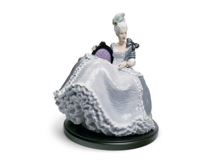 rococo-lady-at-the-ball-lladro-536249-rel5a51cb36.jpg