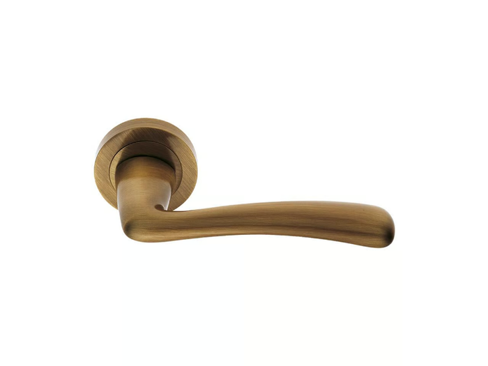 EVIA - Brass door handle on rose with lock _ Manital