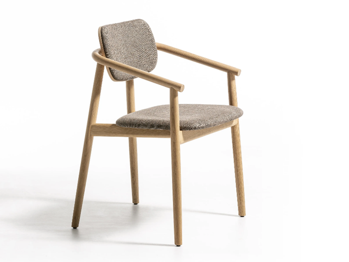 KLARA - Upholstered chair with armrests _ Moroso