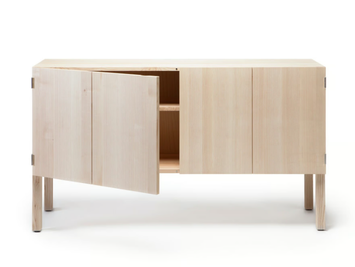 ARKITECTURE - Wooden low cabinet with doors _ Nikari