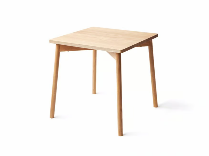 SKANDI - Square wooden table _ Nikari