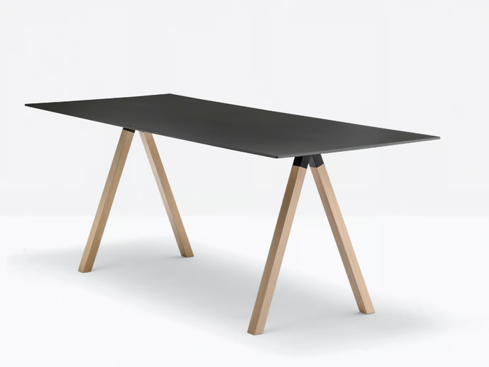 ARKI-DESK ARKW7 - Table with oak legs and solid laminate top _ Pedrali