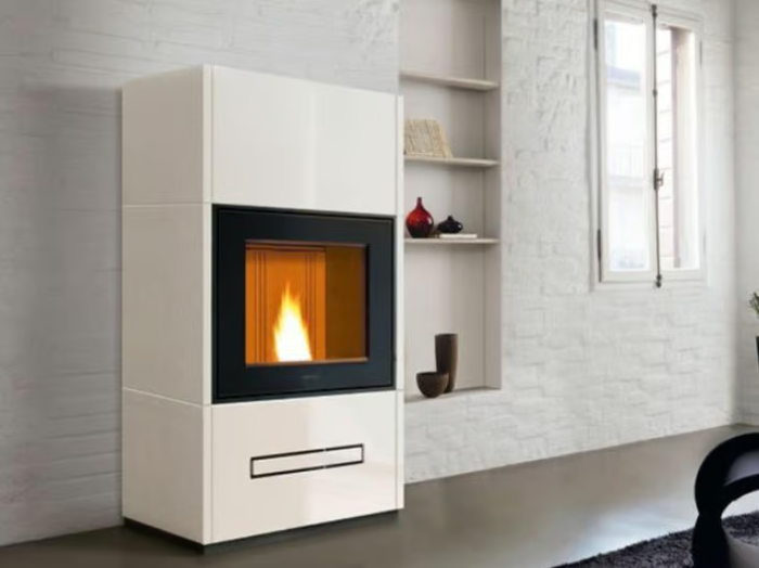 BERNA - Pellet stove with WiFi _ Piazzetta