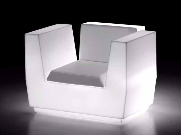 BIG CUT LIGHT - Polyethylene armchair with light with armrests _ Plust