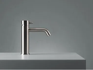 SOURCE 12 03 - Countertop single handle washbasin mixer _ Quadrodesign