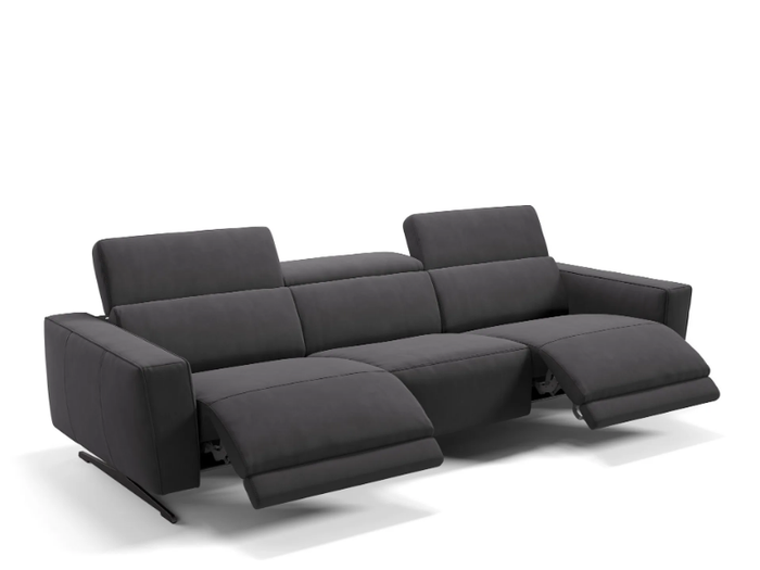 ALESSO XXL - 3 seater sled base fabric sofa _ Sofanella