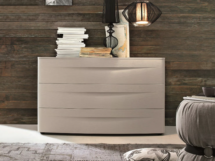 bogart-lacquered-chest-of-drawers-tomasella-ind-mobili-342853-rela38143b8.jpg