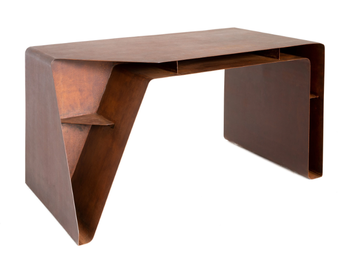 TAPE - Rectangular Corten™ writing desk _ TrackDesign