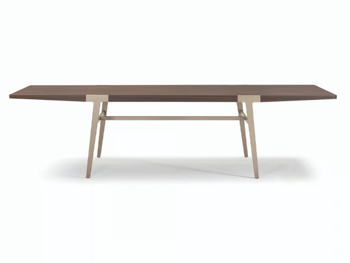 domus-table-turri-598658-rel20e55733.jpg