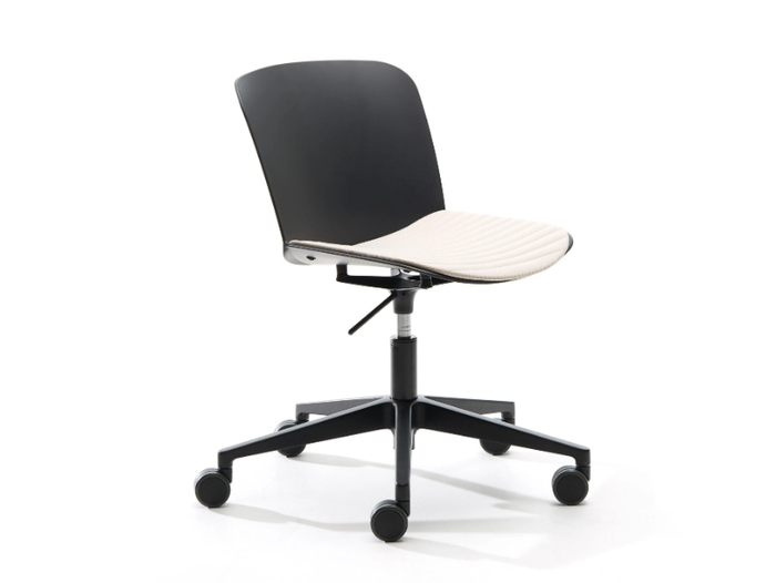 LIBERA-Chair-with-castors-VAGHI-522463-rel80fbee2f.jpg