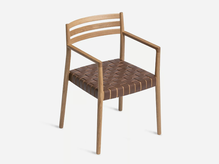 BOGART - Wooden chair with armrests and seat in full grain leather _ Vergés