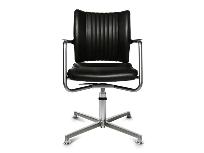 TITAN LIMITED S 3D VISIT - Swivel with 4-spoke base chair with armrests _ Wagner