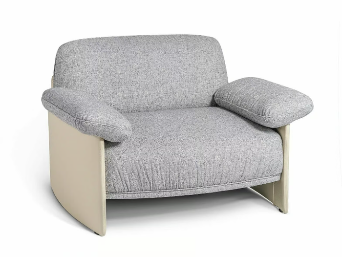 MARLOW - Fabric armchair with armrests _ Wittmann