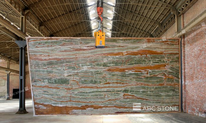 Green-Onyx-Vein-Cut.jpg