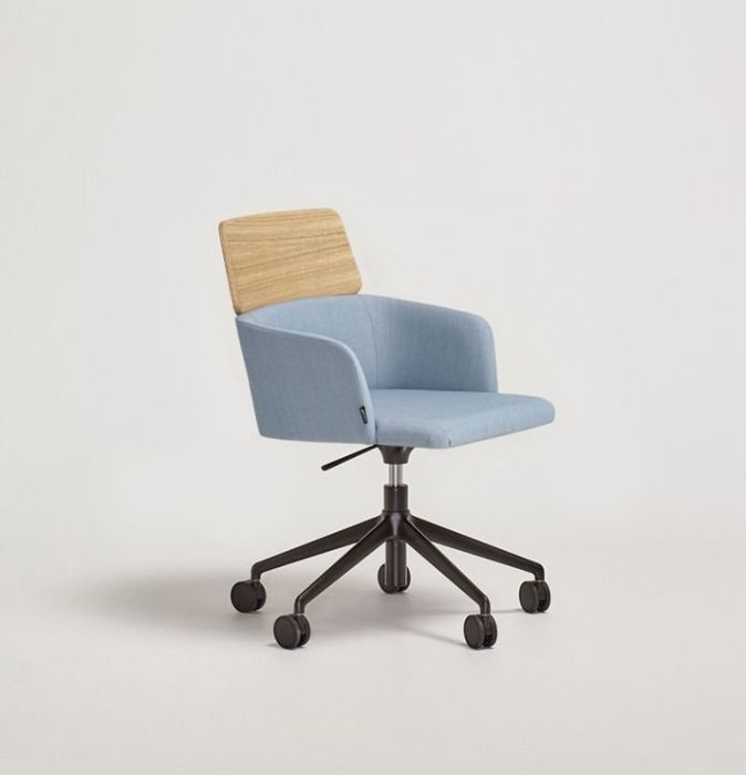 Concord Office Armchair With Wheels