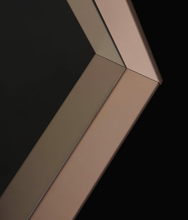 Poliform_specchi_SARA_02C_tec_834x989px.jpg