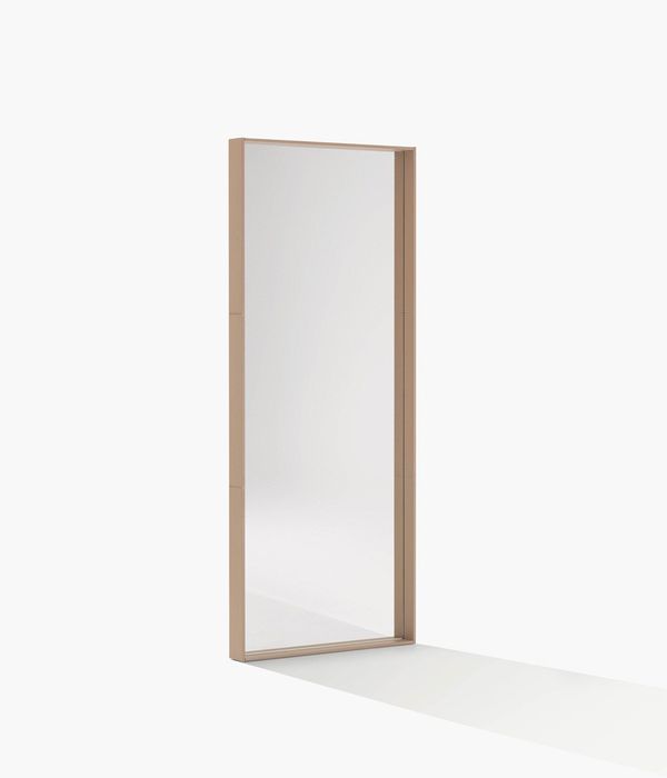Poliform_specchi_SARA_02D_tec_834x989px.jpg