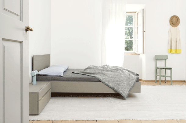 zeitraummoebel-bett-simplehi-massivholz-04-610x405.png