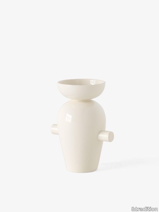 Momento-Vase-JH40_Cream_2.jpg