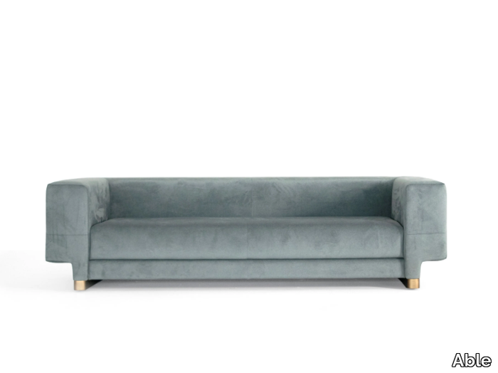 ODIN-VIP-Saloti-595391-rel4e2c05af.jpg