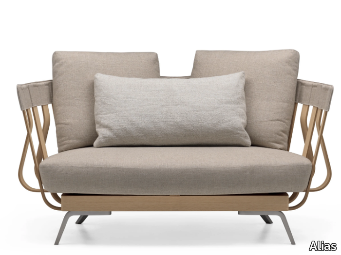 e-la-nave-va-armchair-02a-alias-404324-rel11c368ef.jpg