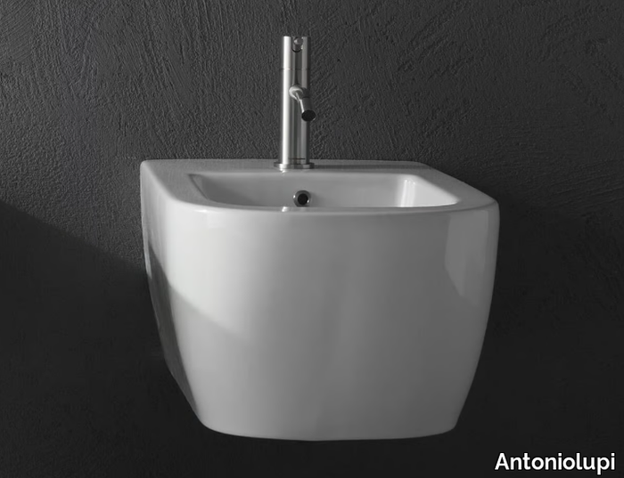 komodo-bidet-antonio-lupi-design-279965-relefe8d1ab.jpg