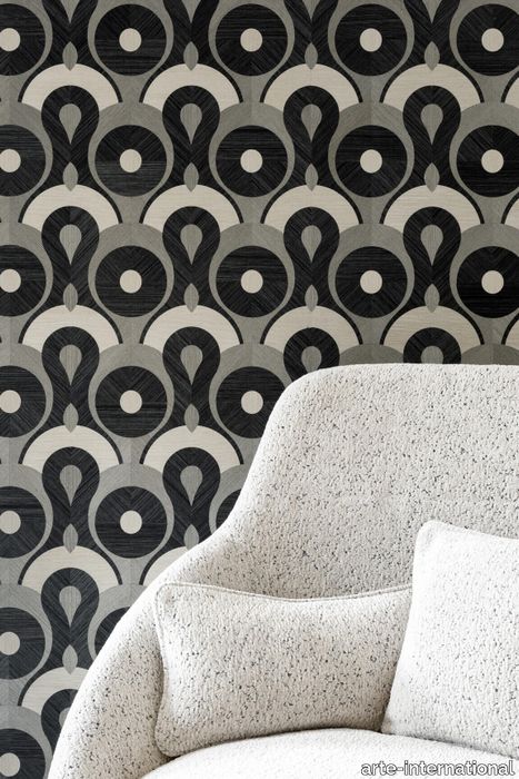 MoooiWallcovering_QueenCobra_MO4010_1_Detail_LR-medium-two-thirds.jpg