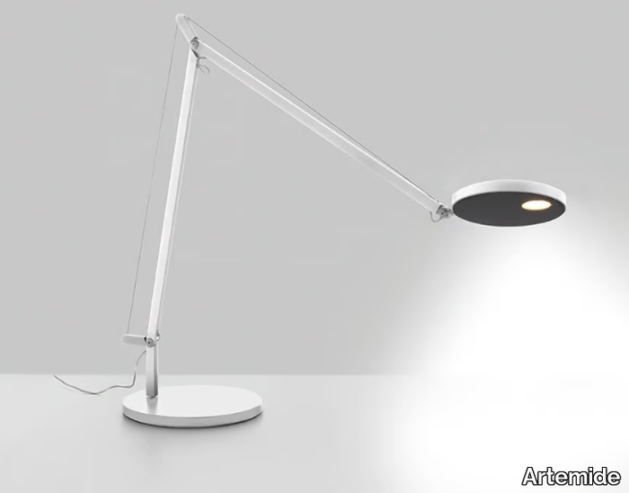 demetra-table-lamp-artemide-95130-rel949cdd56.jpg