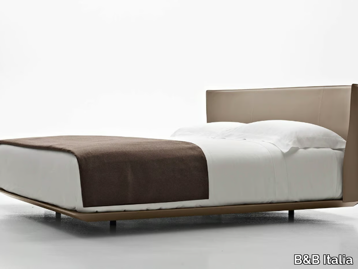 ALYS - Tanned leather double bed with upholstered headboard _ B&B Italia