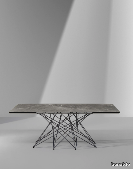 OCTA-Extending-table-Bonaldo-134355-relb7846f2f.jpg