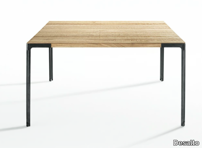 FAN - Square dining table _ Desalto