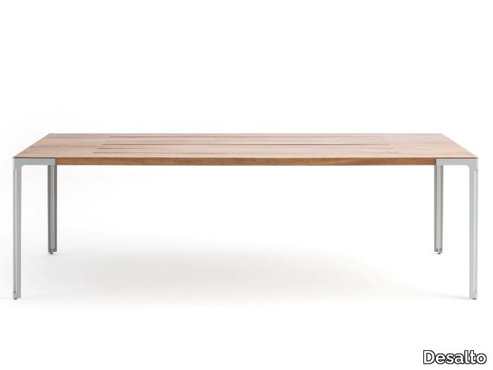 FAN WOOD - OUTDOOR - Iroko garden table _ Desalto