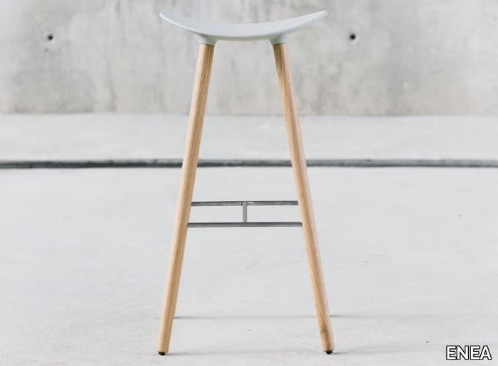 COMA-WOOD-High-stool-ENEA-333661-rel24a120da.jpg