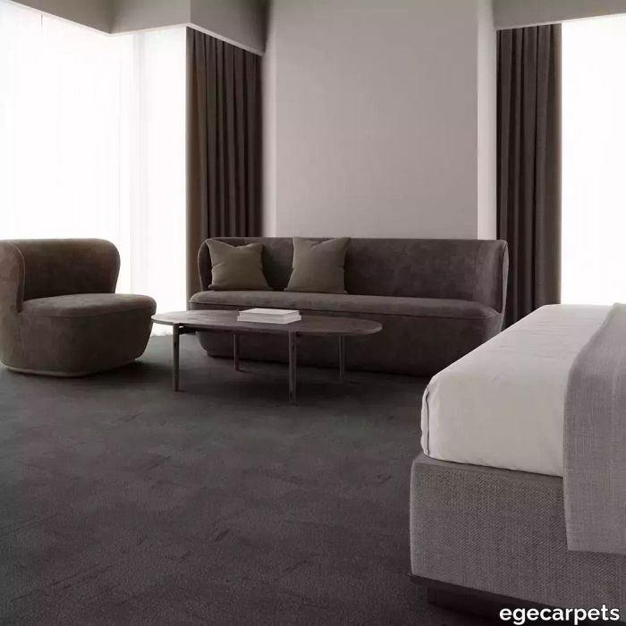12-079702748.webp