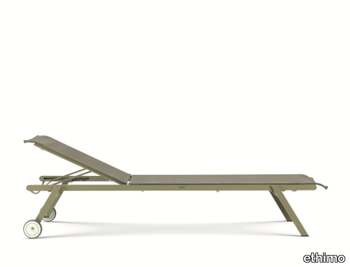 ELISIR - Recliner sun lounger with castors _ Ethimo