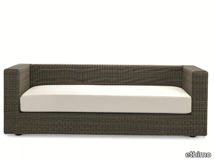 CUBE-Garden-sofa-Ethimo-81923-rel69525baa.jpg