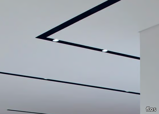 LIGHT CUT - Ceiling mounted aluminium linear lighting profile _ Flos