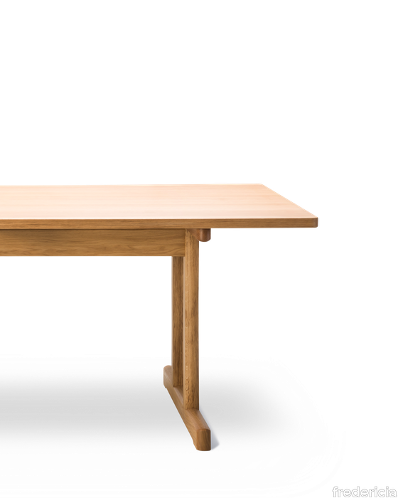 Mogensen 6286 Table