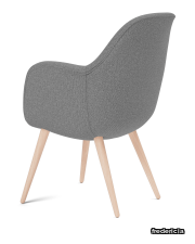 1777_swoon-chair-wood-base_07722-104_sunniva-242-oak-lacquered_v4
