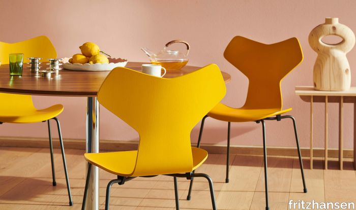 fh_grand-prix_3130_true-yellow_warm-graphite_table-series_a825_walnut.jpg