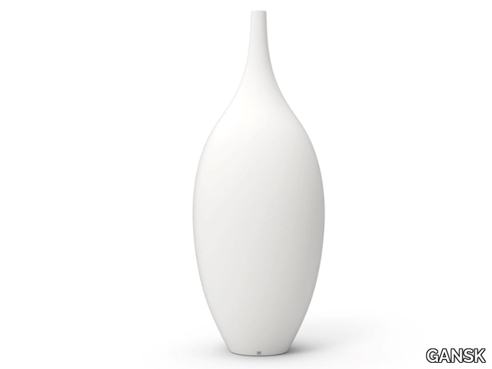 GENTLE - High fiberglass garden vase _ GANSK