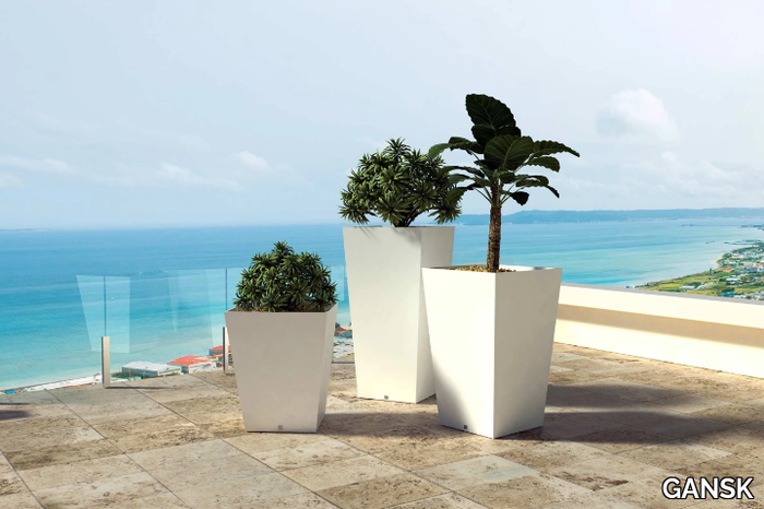 QUADRA-Garden-vase-GANSK-460372-rel2e7b5ba2.jpg