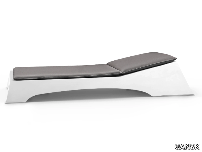 QUADRA-Sun-lounger-GANSK-460351-reld51dad79.png