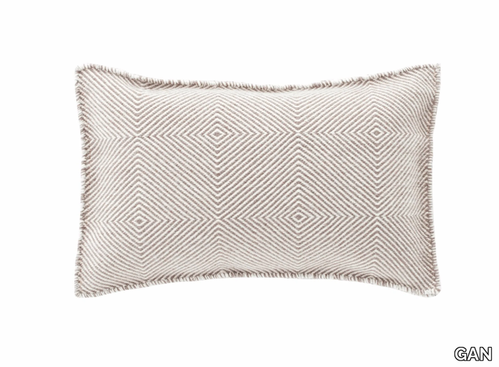 sail-cushion-gan-by-gandia-blasco-249815-rela6de1379.jpg
