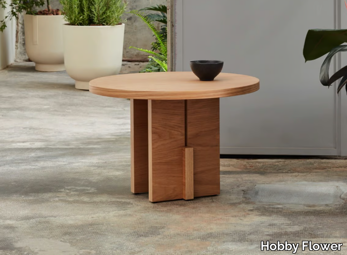 BARDI - Round oak garden side table _ Hobby Flower