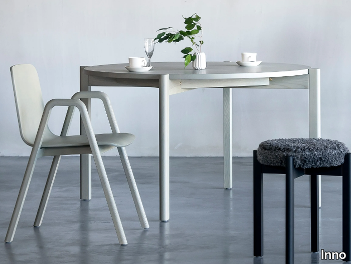 NAKU - Round wooden dining table _ Inno
